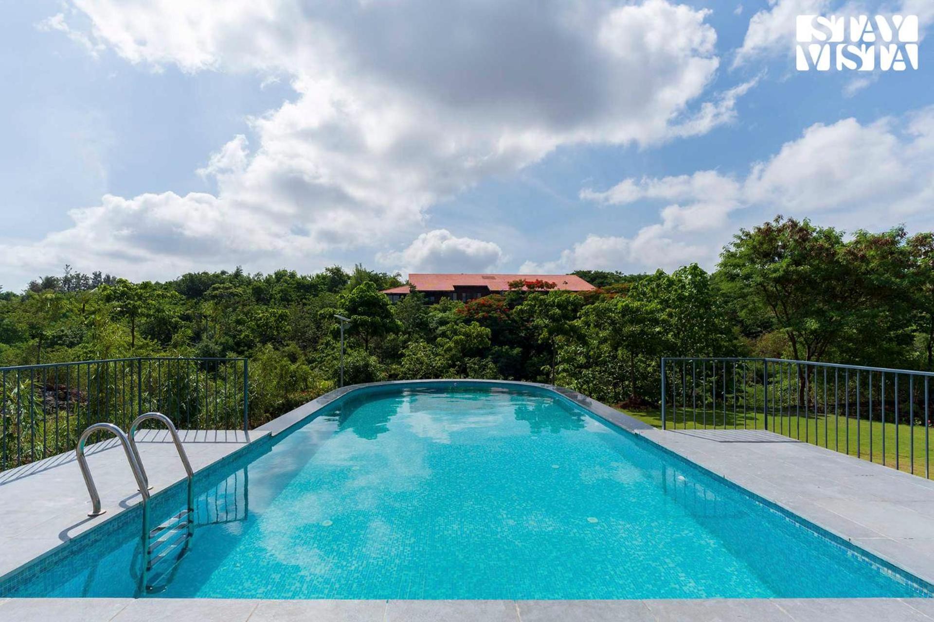 Stayvista'S Celeste Villa - Hill-View Retreat With Infinity Pool Nashik Luaran gambar