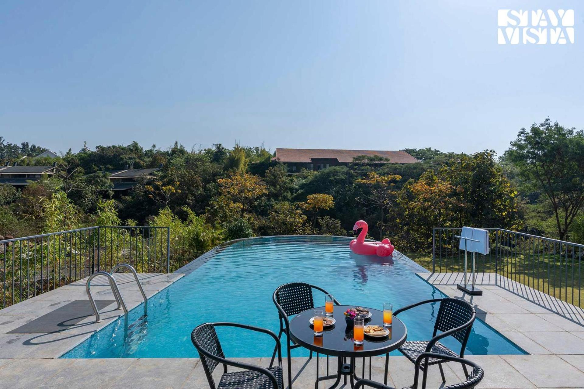 Stayvista'S Celeste Villa - Hill-View Retreat With Infinity Pool Nashik Luaran gambar
